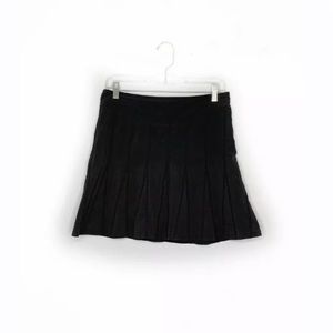 Athleta Wear About Skort Pleated Size 2 EUC Black